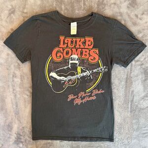 Gildan Men's Black T-shirt